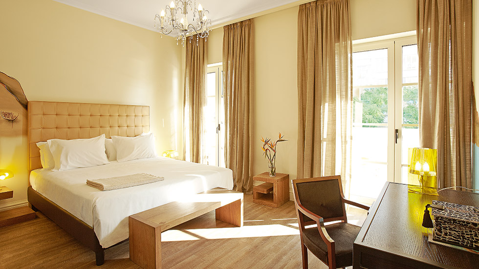 30-premium-guest-rooms-pallas-athena-hotel-9526.jpg