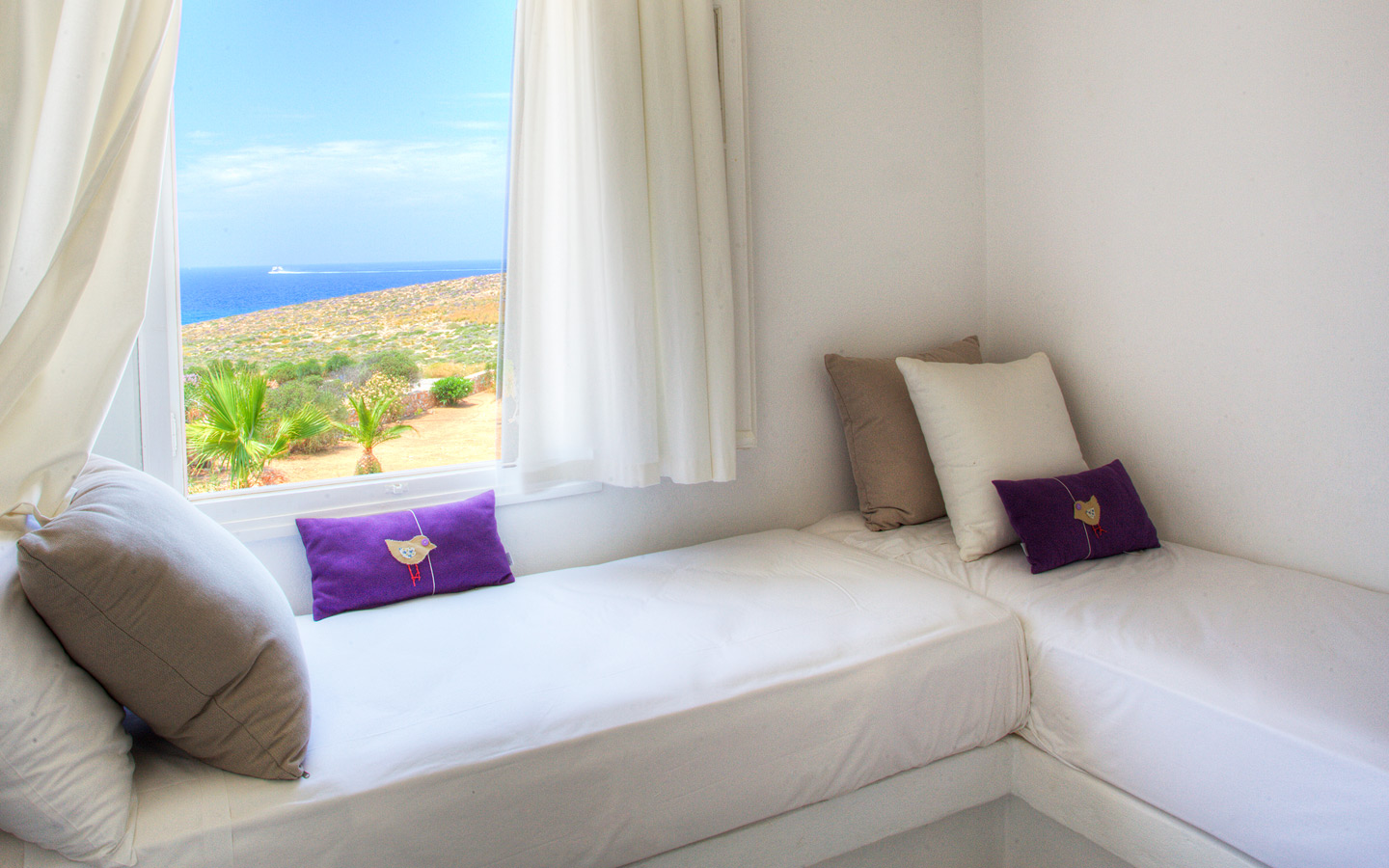 6p-villa-slide03.jpg