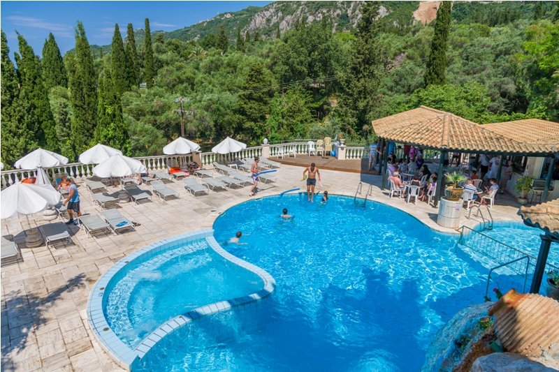 70c-Main-Pool.jpg