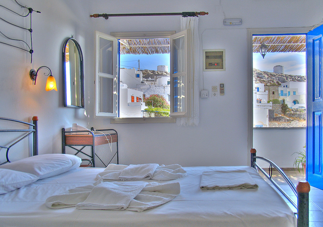 Double_room_View_from_Chora.jpg