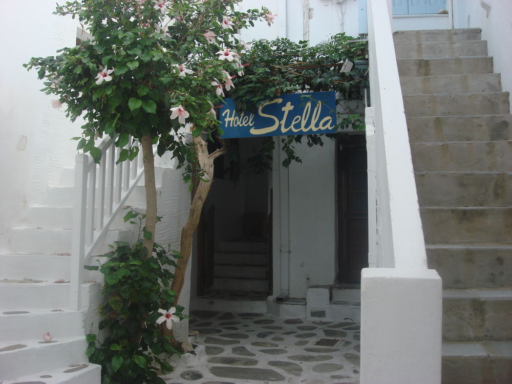 Hotel_Stella_Paros_Naoussa_entrata.jpg