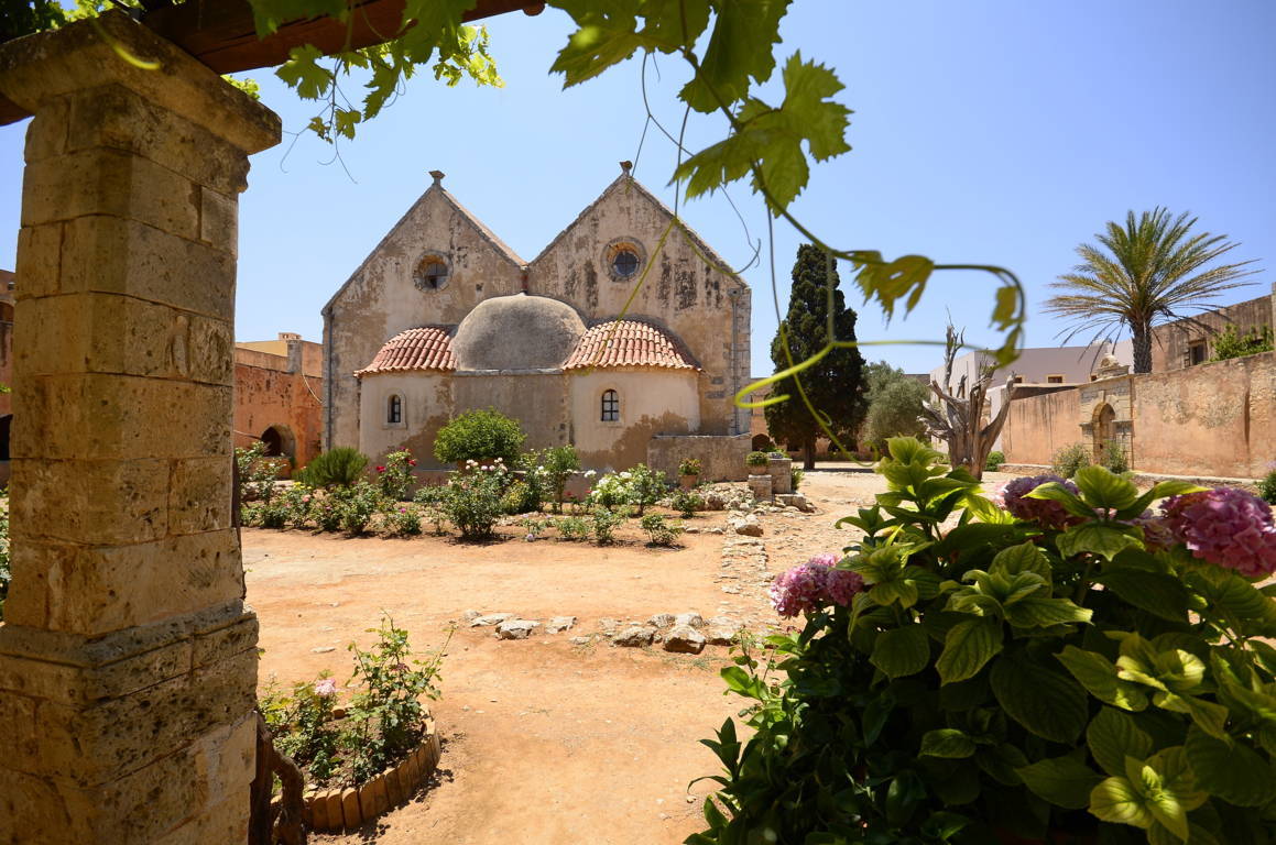 Monastero_di_Arkadi_2__FILEminimizer_.jpg
