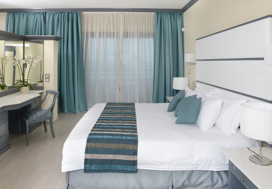 RS_20111_20-_20bedroom-large.jpg
