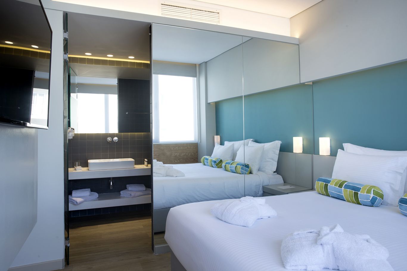 Suite_3342.jpg