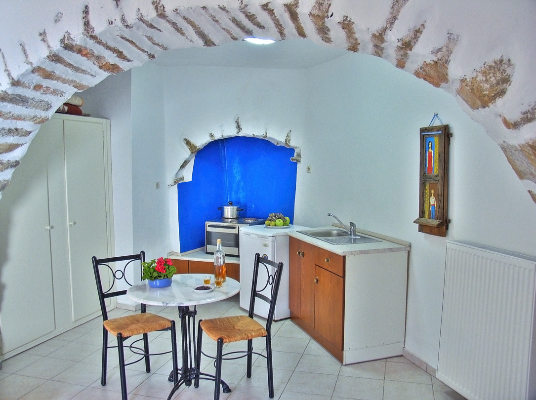 Traditional_furnished_Room_.jpg