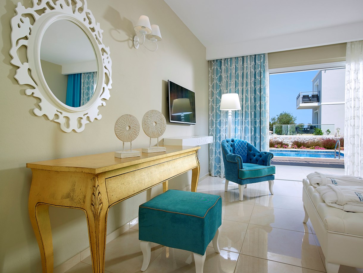 anemosresort_deluxe_doubleroom_18.jpg