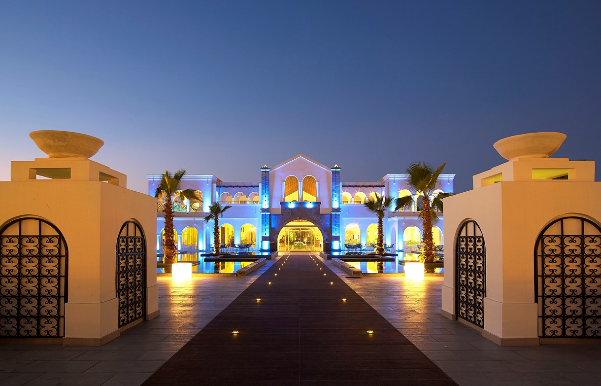 anemosresort_exterior_7.jpg