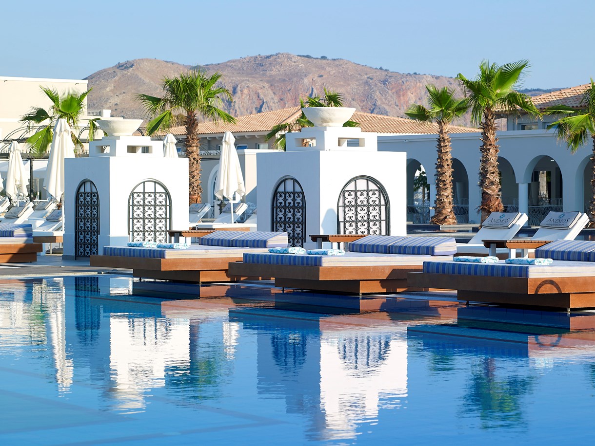 anemosresort_mainpool_1.jpg