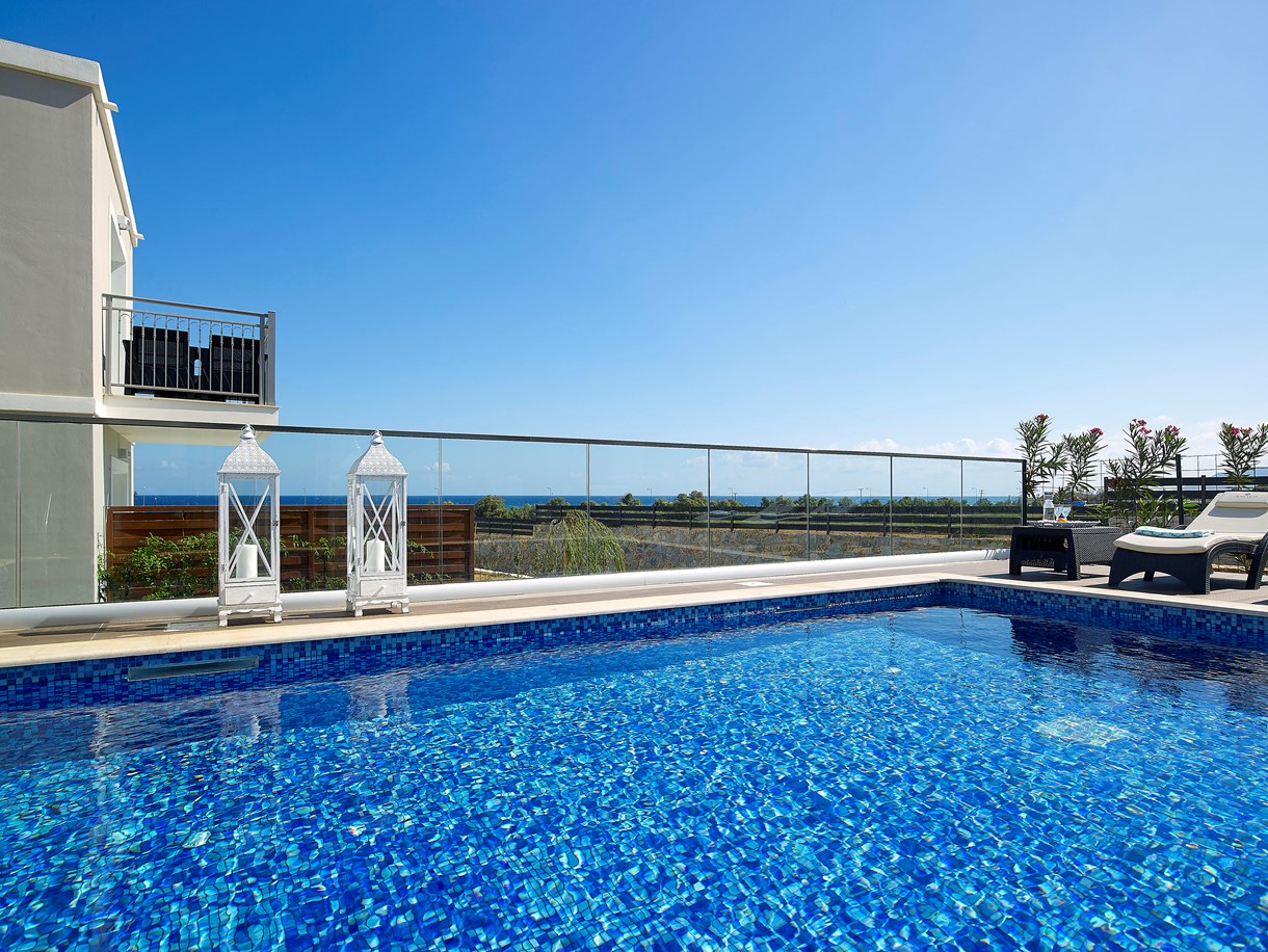 anemosresort_pool_37.jpg