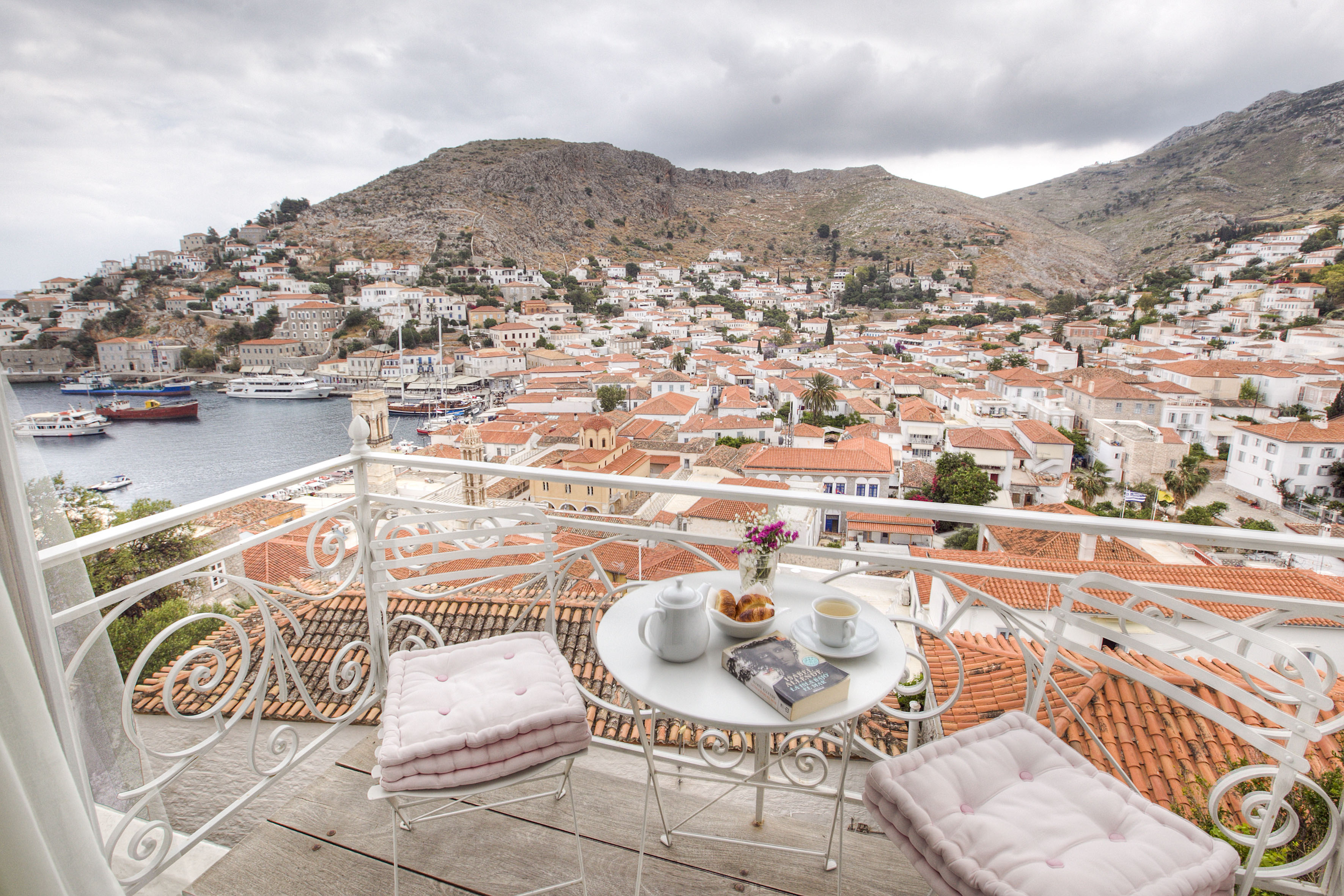 balcony3.jpg