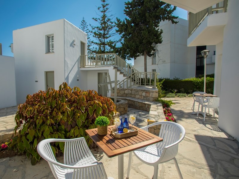 bungalow-terrace---copy.jpg