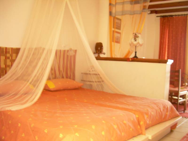 corfu-studios-katerina-05-camera.jpg