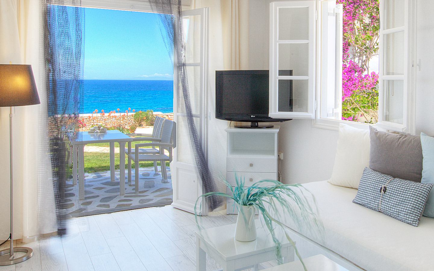 grand-suite-ground-floor-slide02.jpg