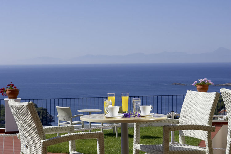 hotelwebsite-628939-atrium_043402-image.jpg
