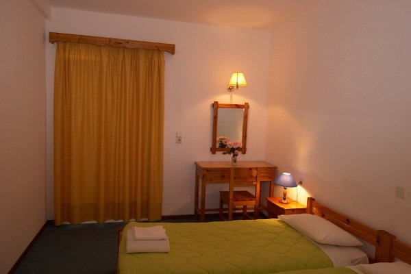 ionikos-2-room.2.jpg