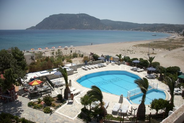 ionikos-3-pool0.jpg