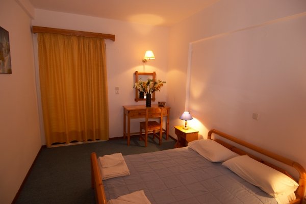 ionikos-5-room.jpg