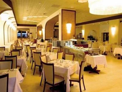 louis-colossos-beach-hotel-restaurant.jpg