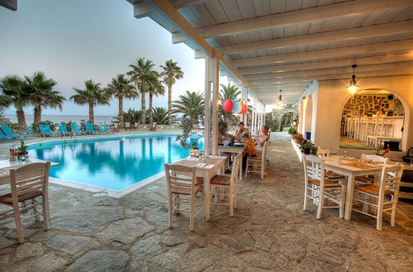 paros-philoxeneia-hotel-restaurant.jpg