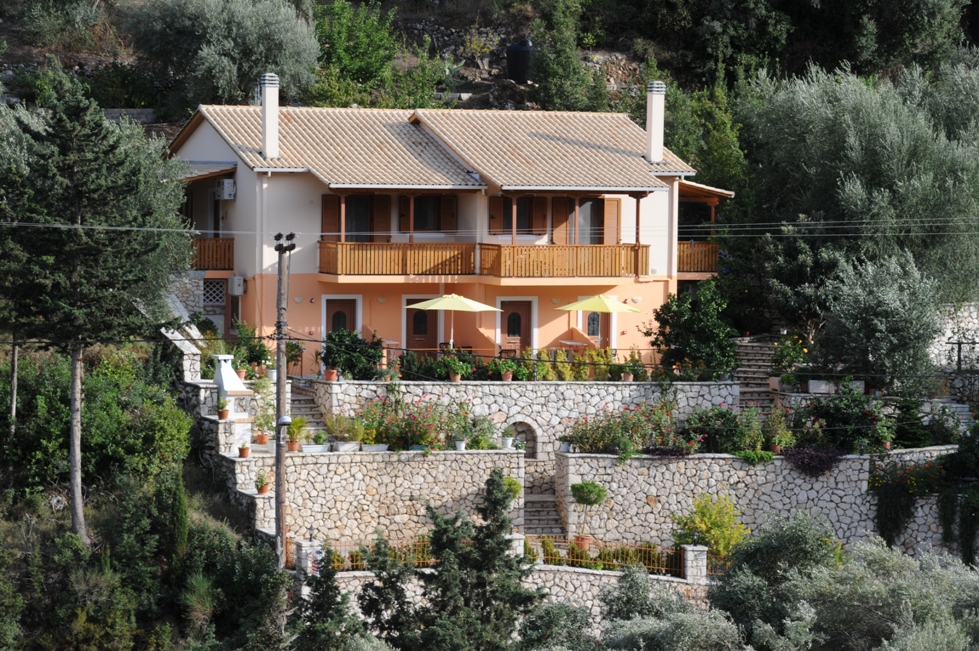 stathis-apartments-2012-009.jpg