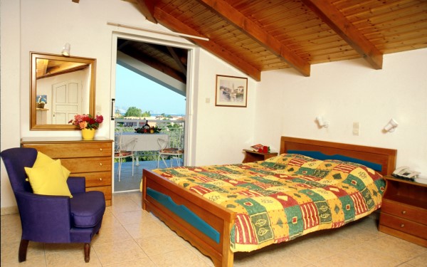 zanteresidence-girasole-studios.jpg